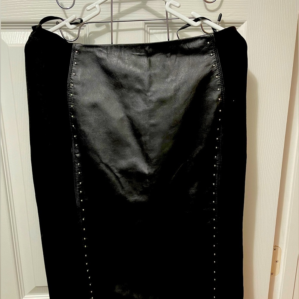 White House Black Market Leather & Stretchy Studded Skirt size 6